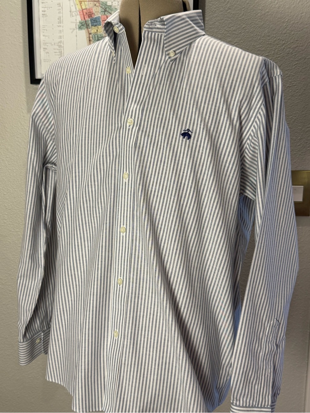 Brooks Brothers Men's L Blue White Stripe Non-Iron Stretch Shirt